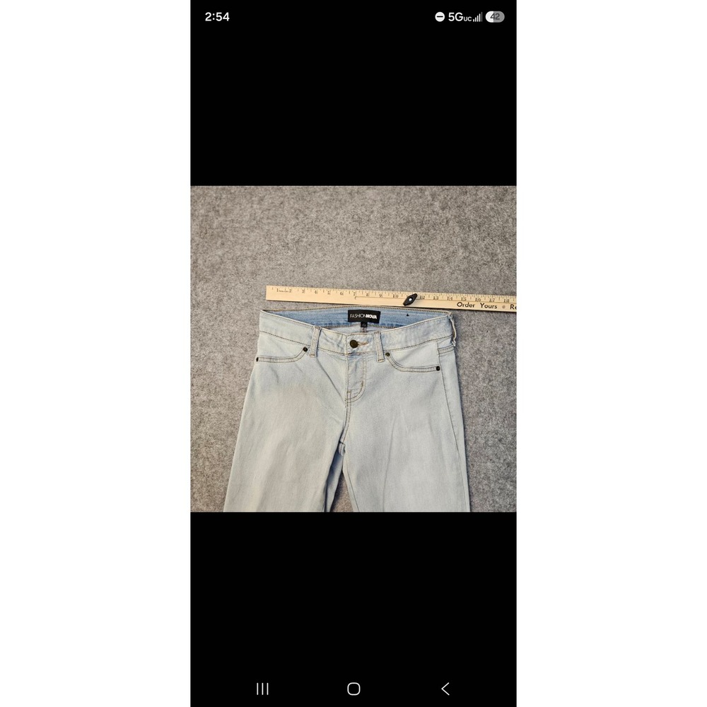 Fashion Nova Womens Skinny Jeans Light Wash Denim Low Rise Stretch Size 3 - Picture 3 of 12